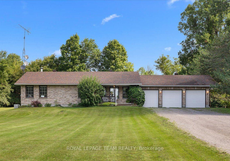 2754-tatlock-road-mississippi-mills-ontario-x13672418