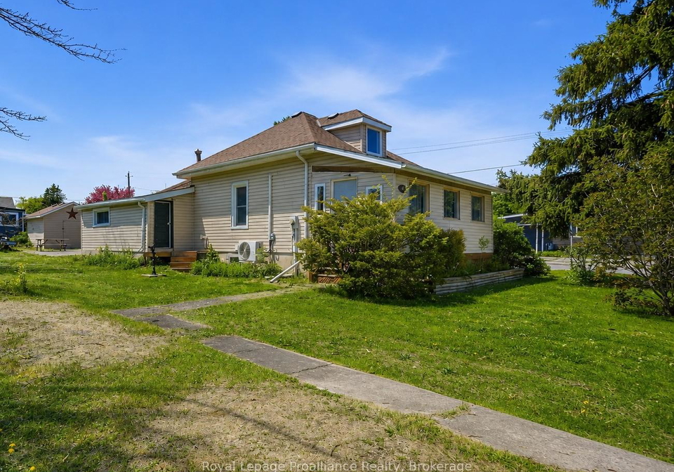 252-sidney-street-quinte-west-ontario-x13672530