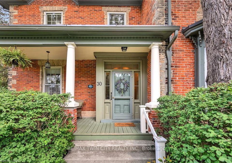 30-moir-street-centre-wellington-ontario-x13672570