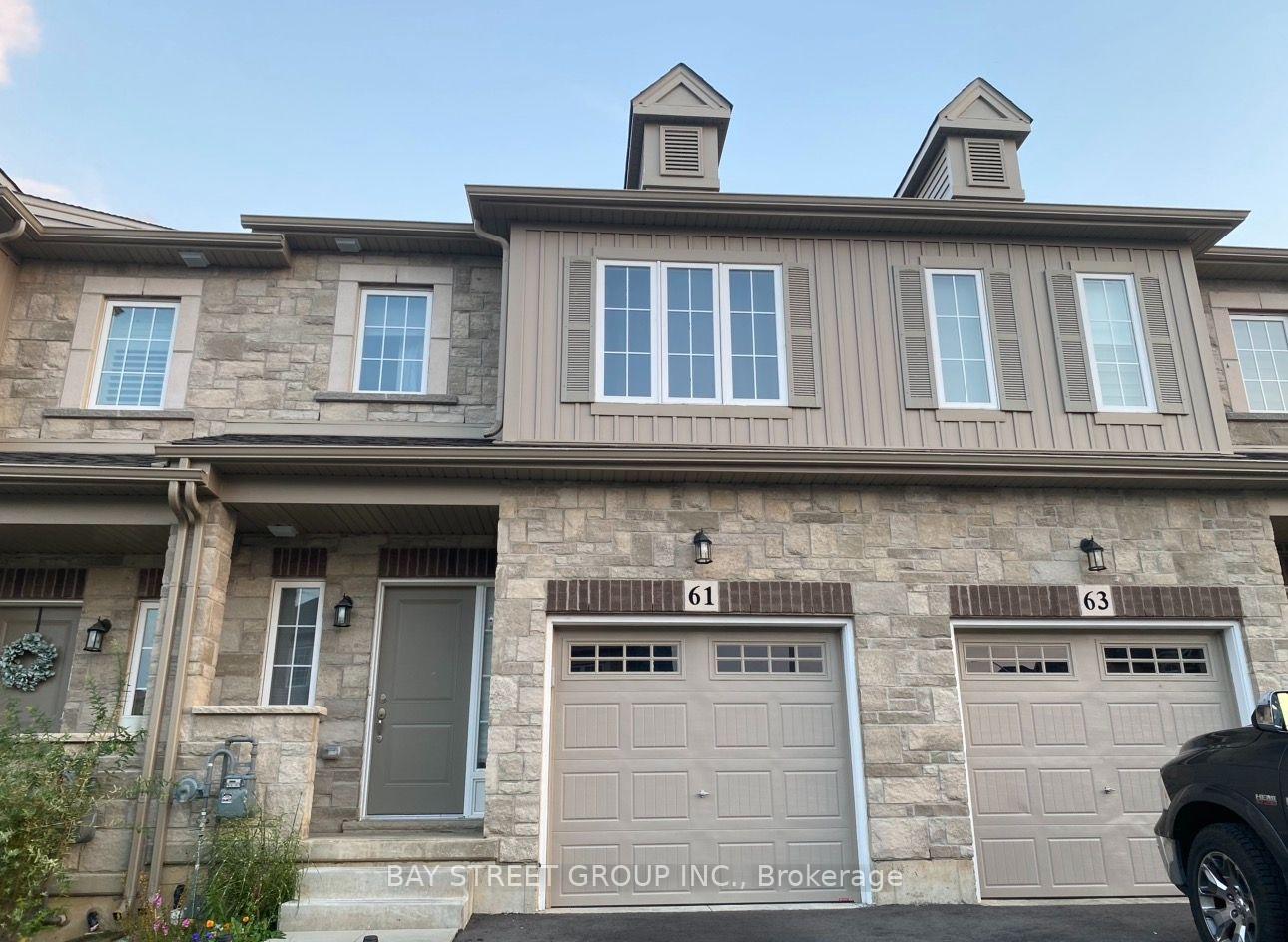 61-beasley-grove-hamilton-ontario-x13672638