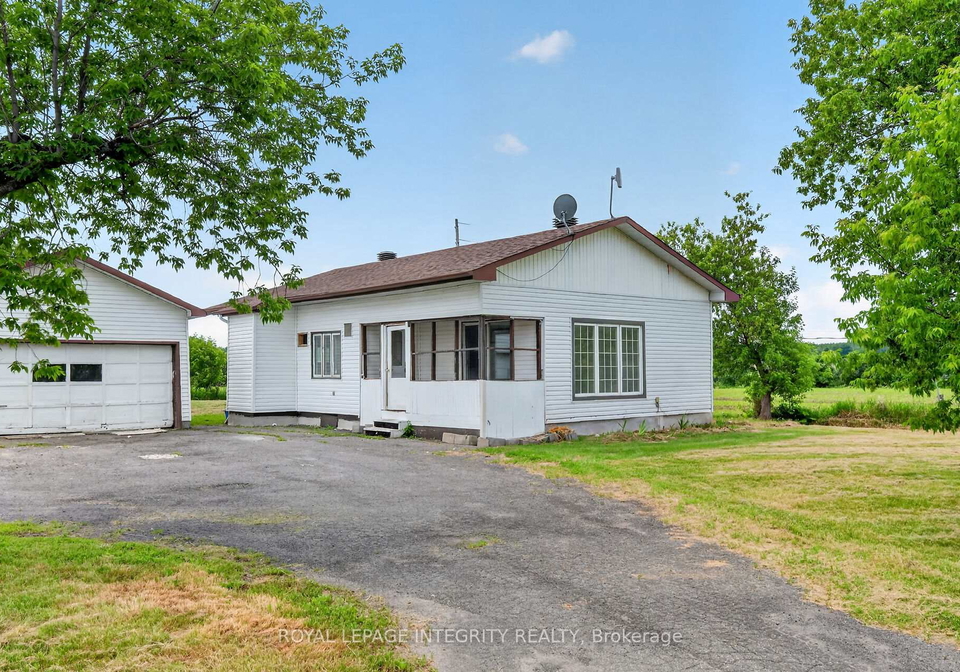3156-old-highway-17-road-clarence-rockland-ontario-x13673080
