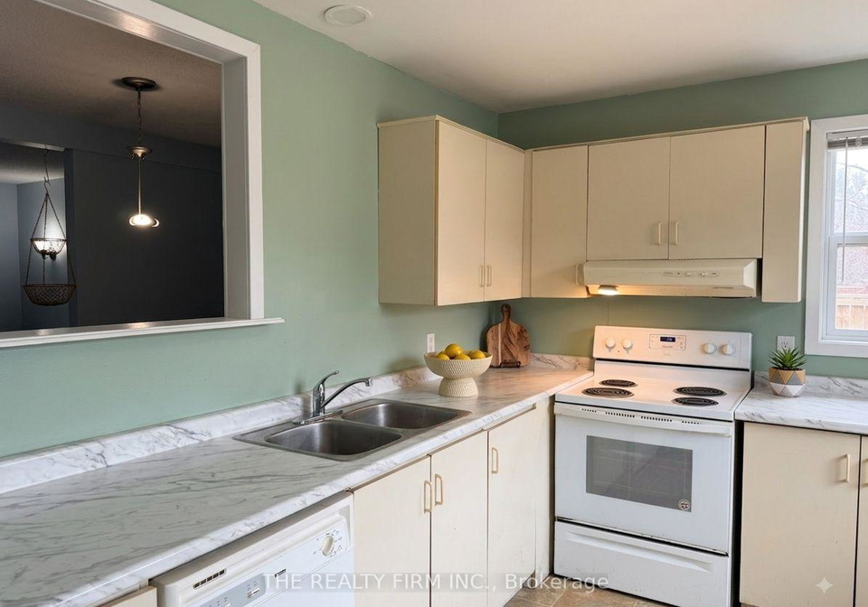 490-third-street-london-east-ontario-x13673304