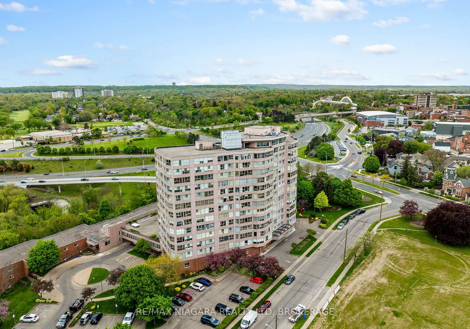 7-gale-crescent-st-catharines-ontario-x13673430