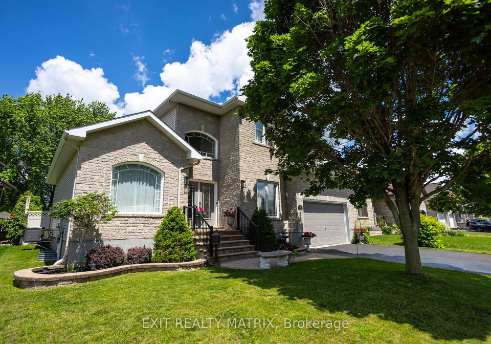 48-de-la-rive-drive-russell-ontario-x13673500