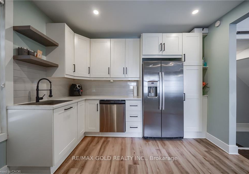 36-kerr-street-cambridge-ontario-x13673508