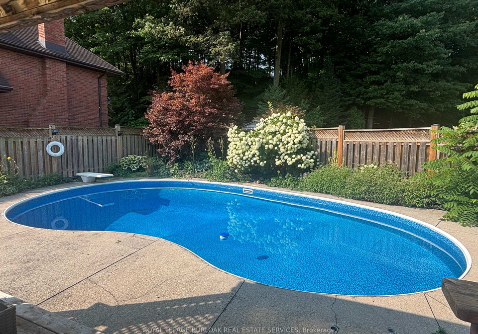4-sunhaven-court-hamilton-ontario-x13673546