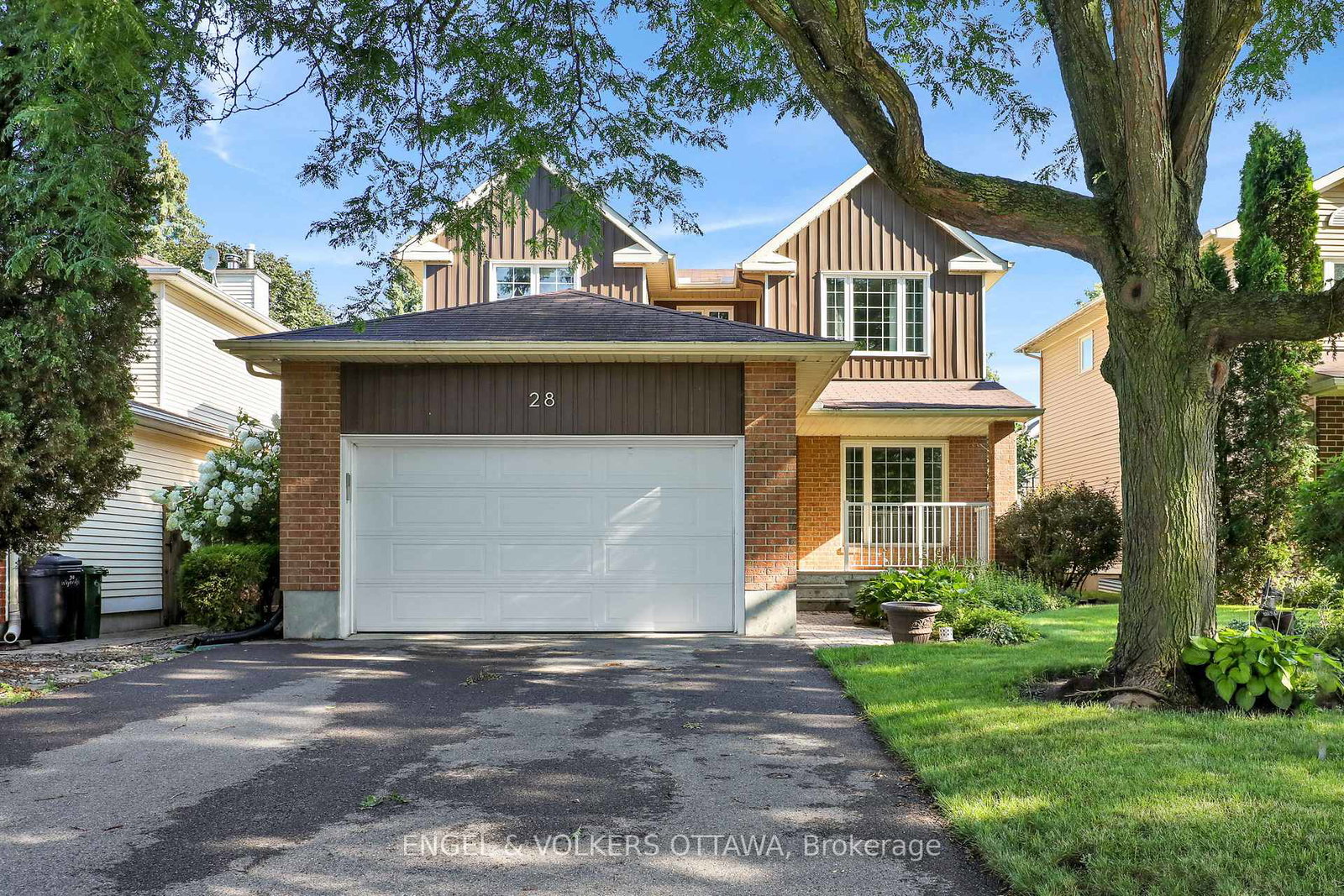 28-weybridge-drive-ottawa-ontario-x13673764