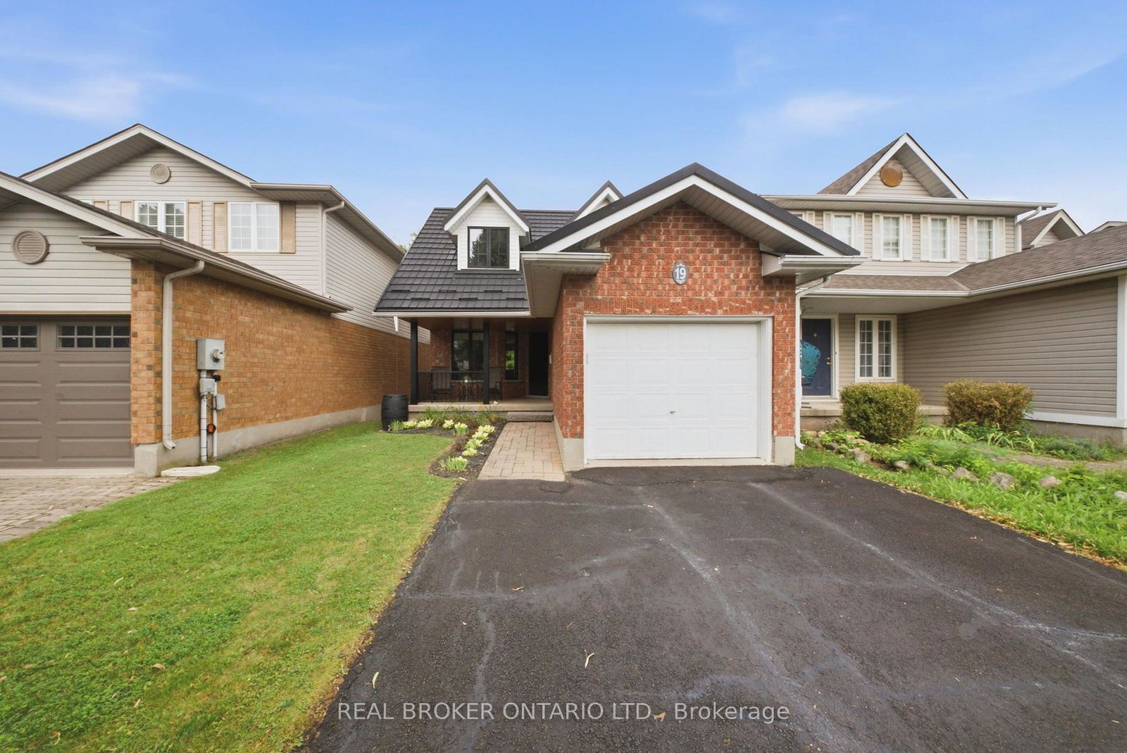 19-boulder-crescent-guelph-ontario-x13673768