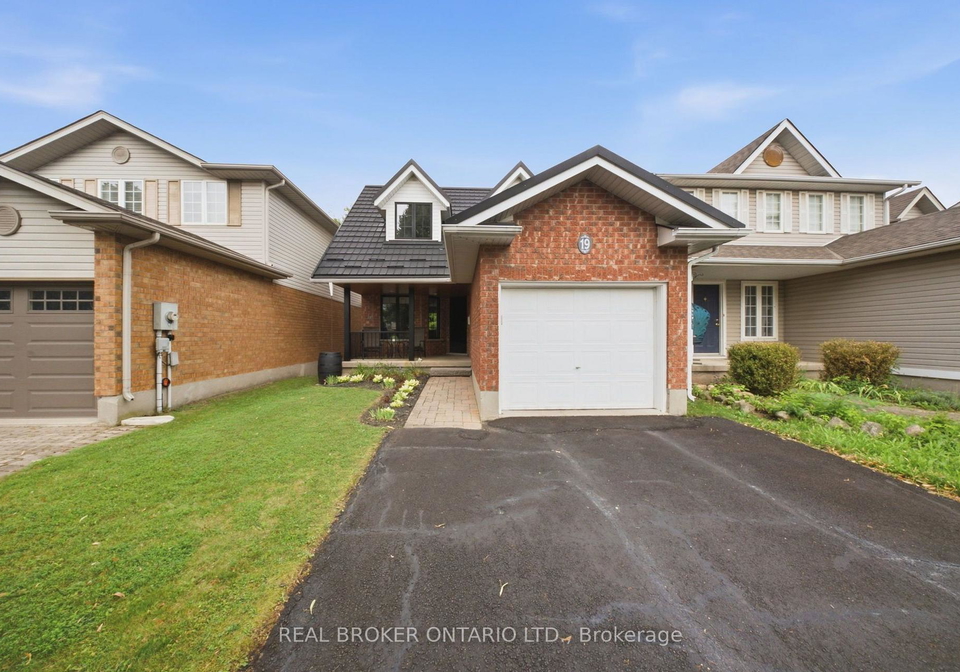 19-boulder-crescent-guelph-ontario-x13673768