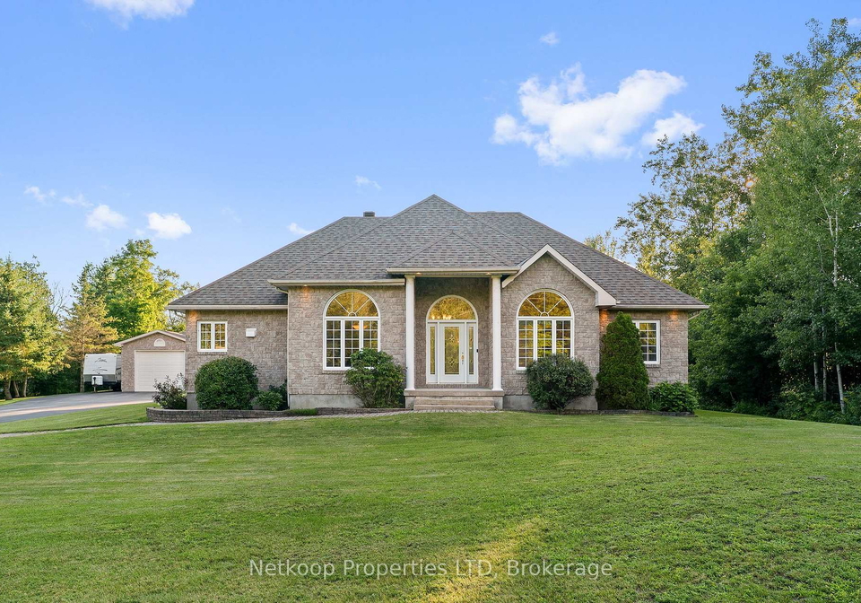 4755-whispering-willow-drive-ottawa-ontario-x13673852