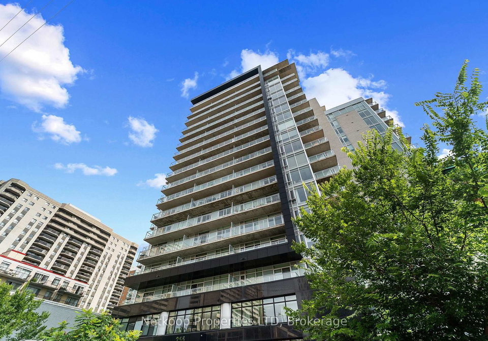 255-bay-street-ottawa-ontario-x13673854