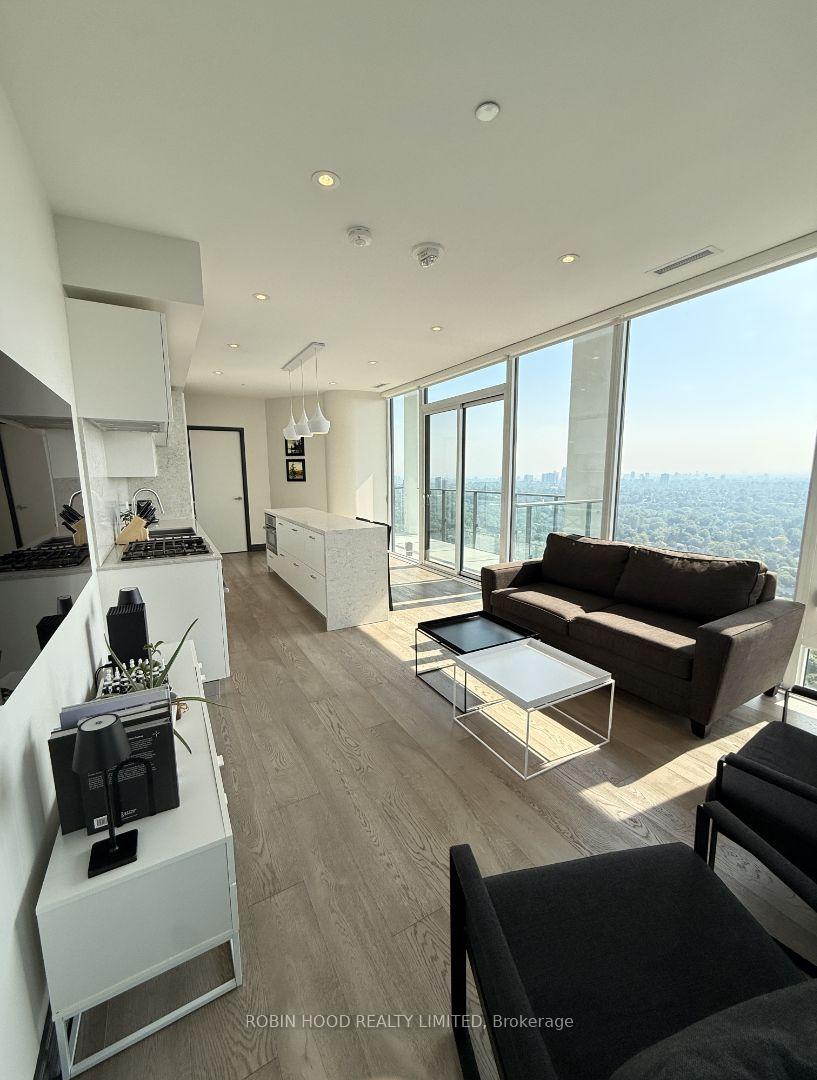 5-soudan-avenue-out-of-area-ontario-x13673866