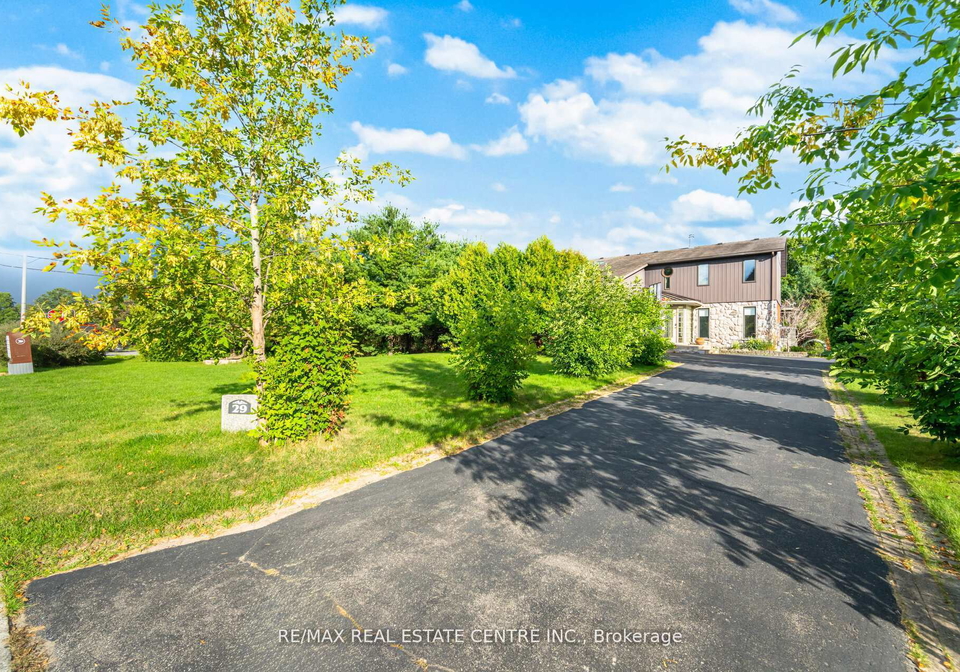 29-jessica-lane-guelpheramosa-ontario-x13673896
