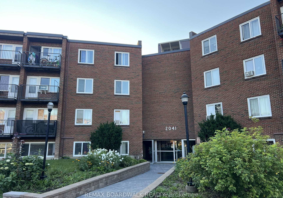 2041-arrowsmith-drive-ottawa-ontario-x13673920