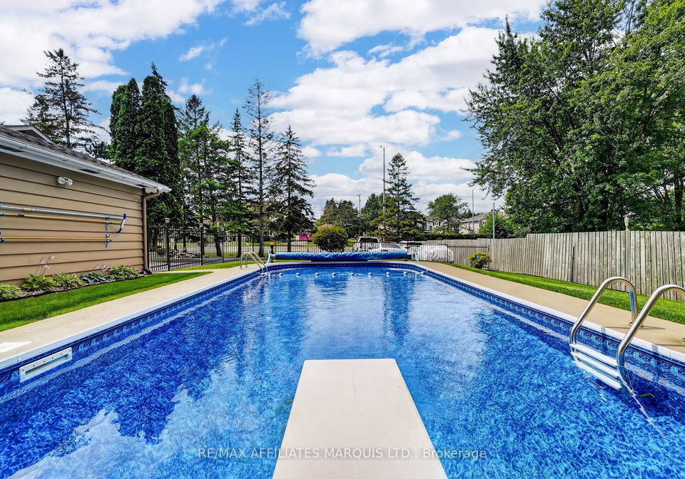 1635-brookdale-avenue-cornwall-ontario-x13674106