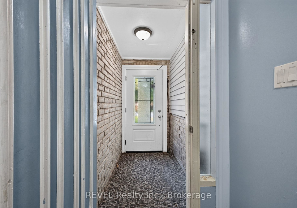4-kerwin-gate-st-catharines-ontario-x13674132