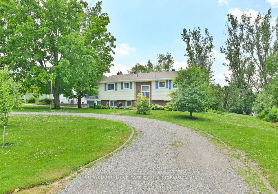 7-kerry-circle-selwyn-ontario-x13674194