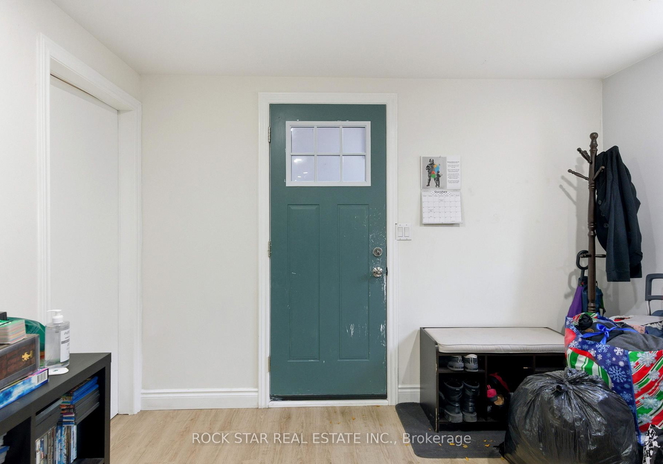 111-britten-close-hamilton-ontario-x13674222