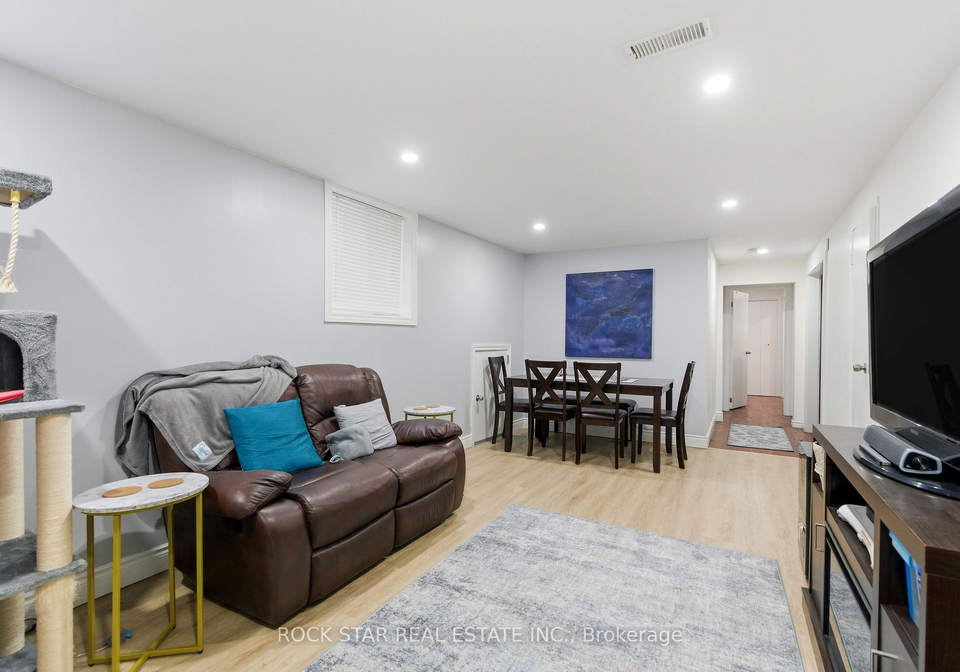 111-britten-close-hamilton-ontario-x13674222