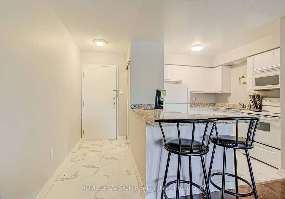 271-eiwo-court-waterloo-ontario-x13674286