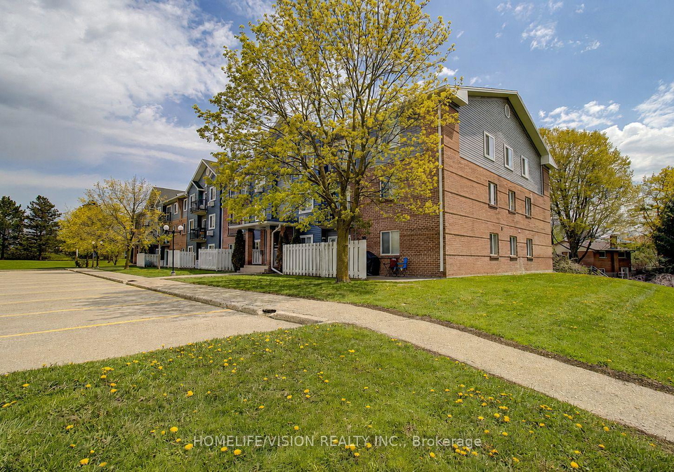 271-eiwo-court-waterloo-ontario-x13674286