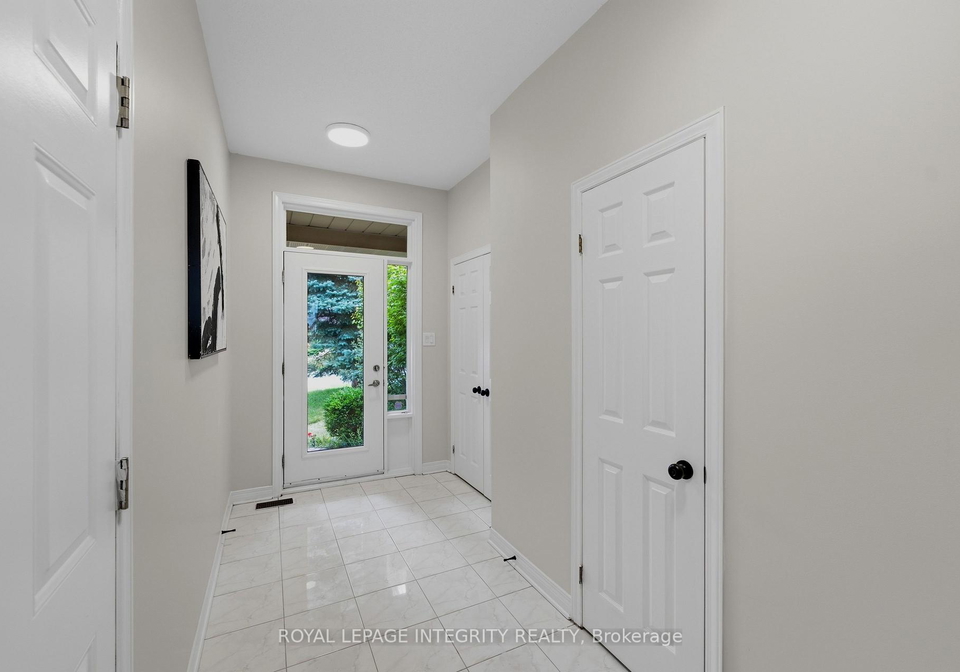 20-redding-way-ottawa-ontario-x13674390