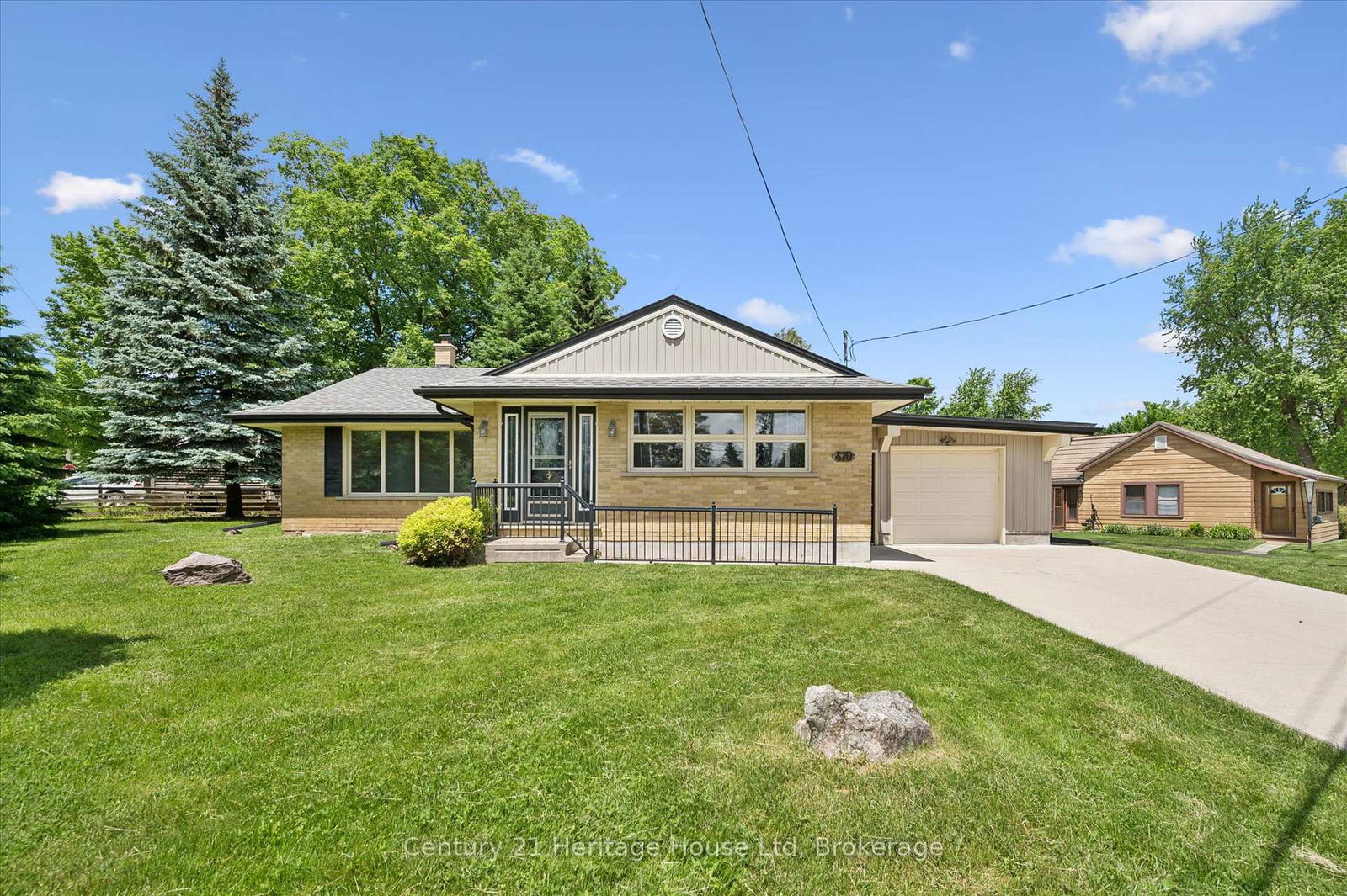 470-cameron-street-centre-wellington-ontario-x13674702