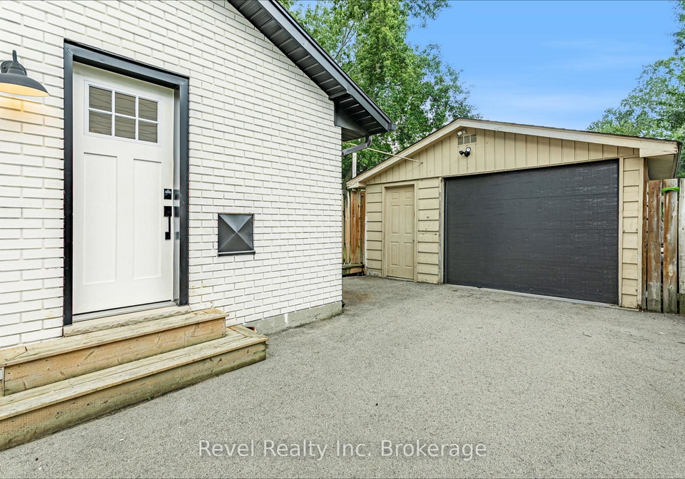 811-hughson-street-woodstock-ontario-x13674716