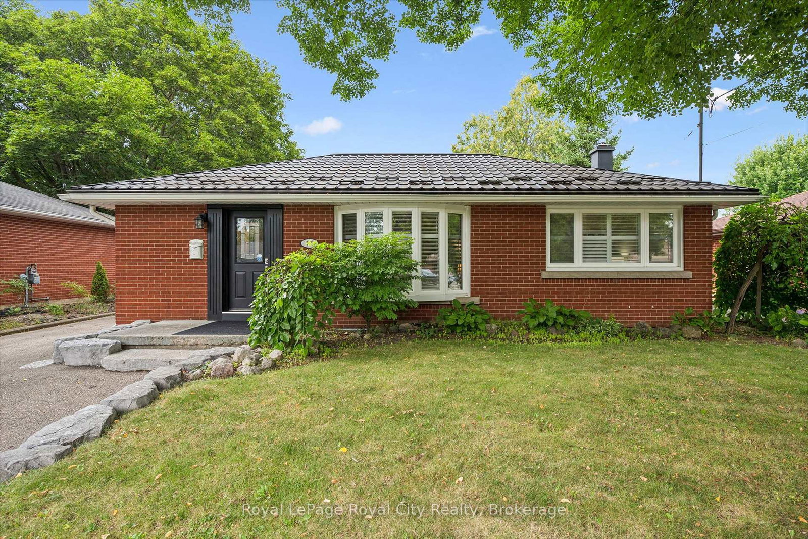 10-sumac-place-guelph-ontario-x13674790