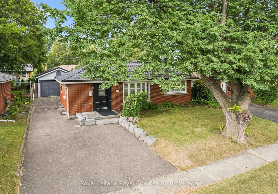 10-sumac-place-guelph-ontario-x13674790