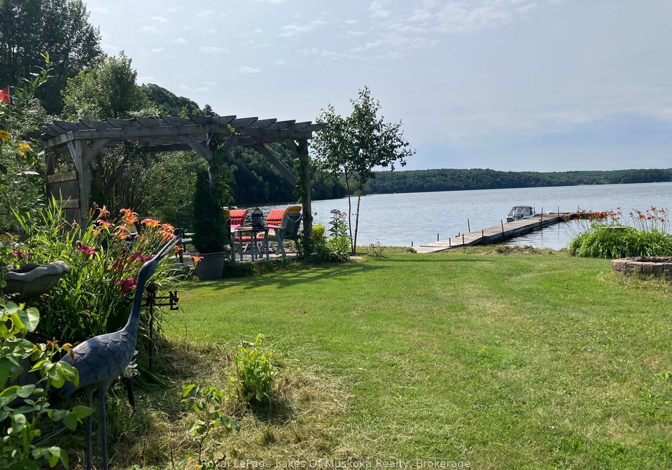 1052-cove-road-muskoka-lakes-ontario-x13675106