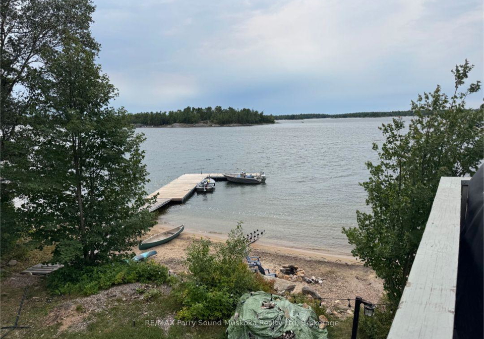 a60-17-pentecost-island-the-archipelago-ontario-x13675292