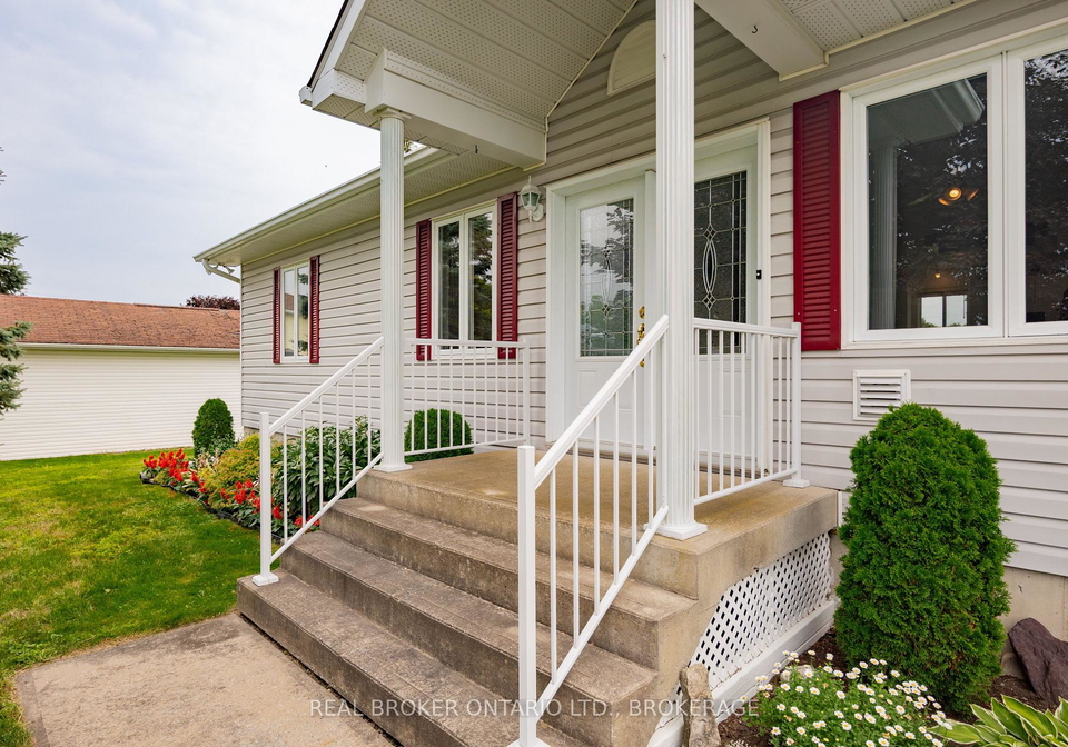20392-roy-crescent-south-glengarry-ontario-x13675462