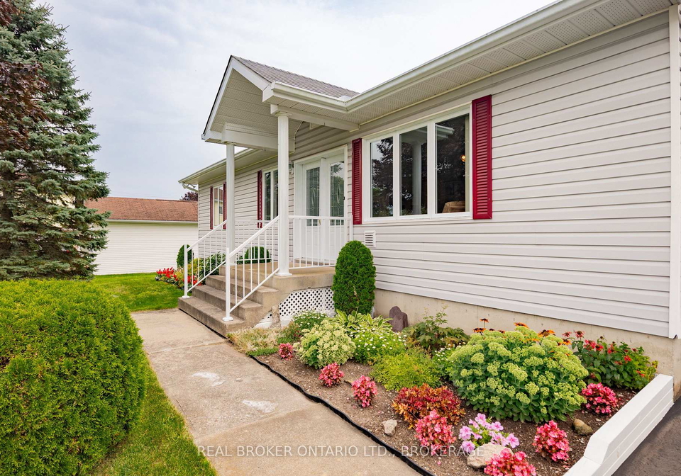 20392-roy-crescent-south-glengarry-ontario-x13675462