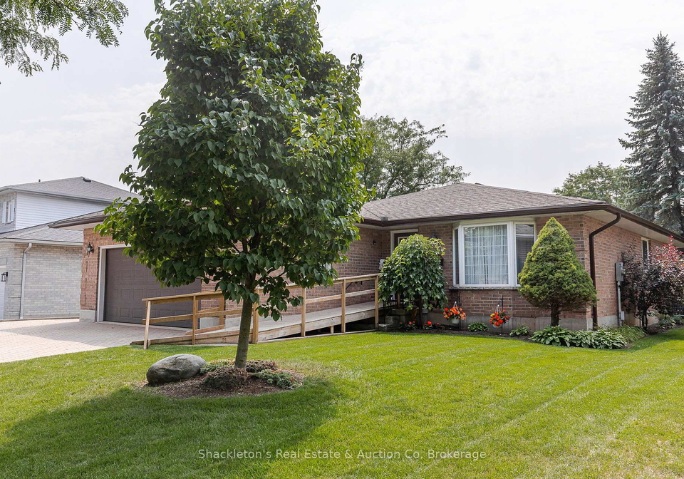 229-briarhill-drive-stratford-ontario-x13675500