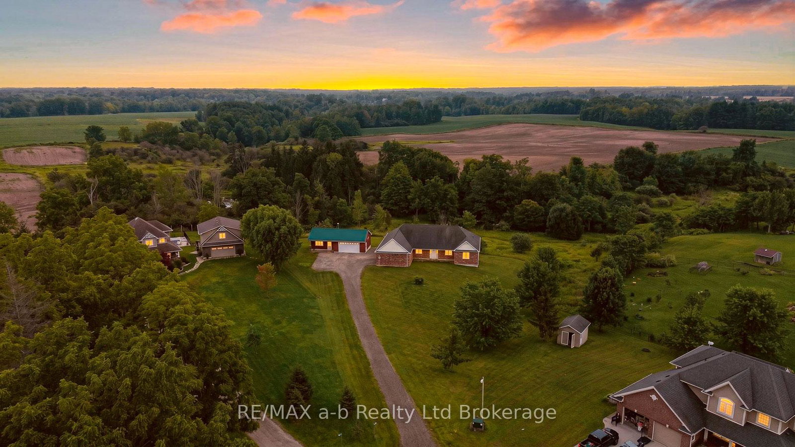 8827-prince-street-duttondunwich-ontario-x13675684