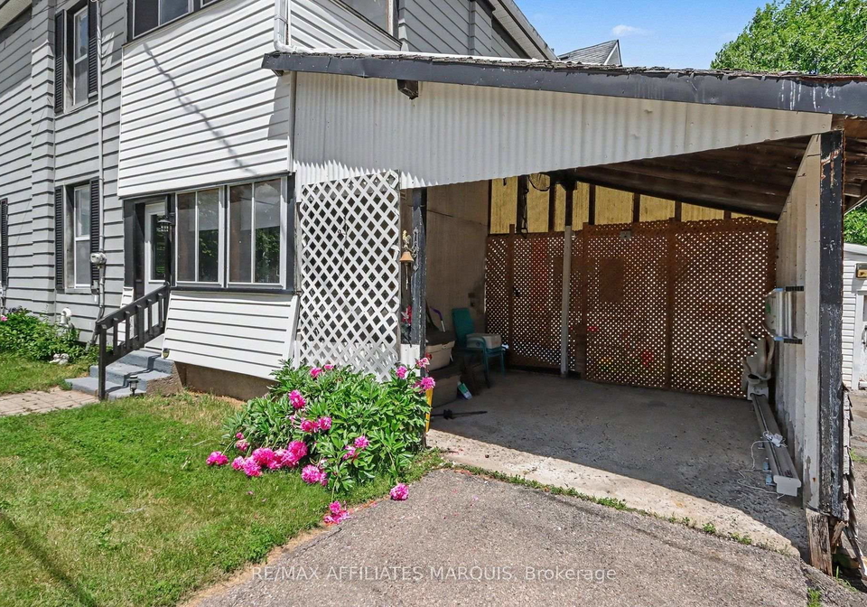 77-russell-street-e-smiths-falls-ontario-x13675712