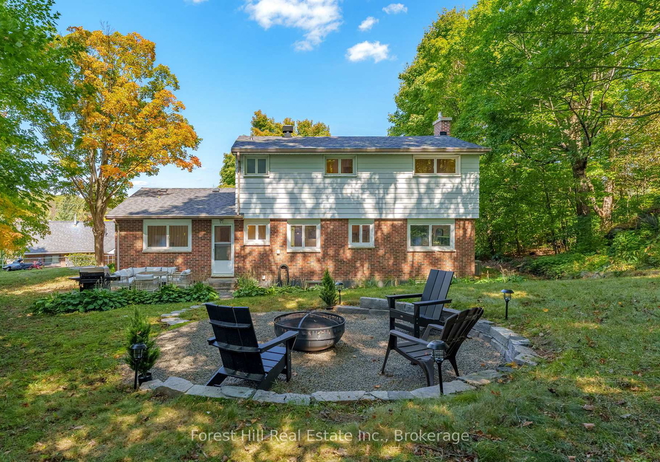1-maplecrest-court-huntsville-ontario-x13675736
