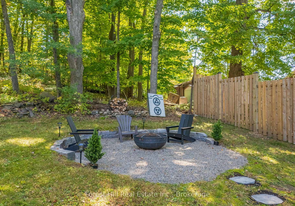 1-maplecrest-court-huntsville-ontario-x13675736