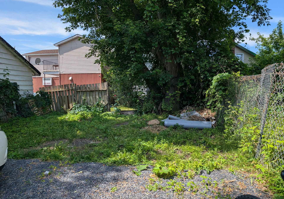 307-309-prince-arthure-street-cornwall-ontario-x13676002