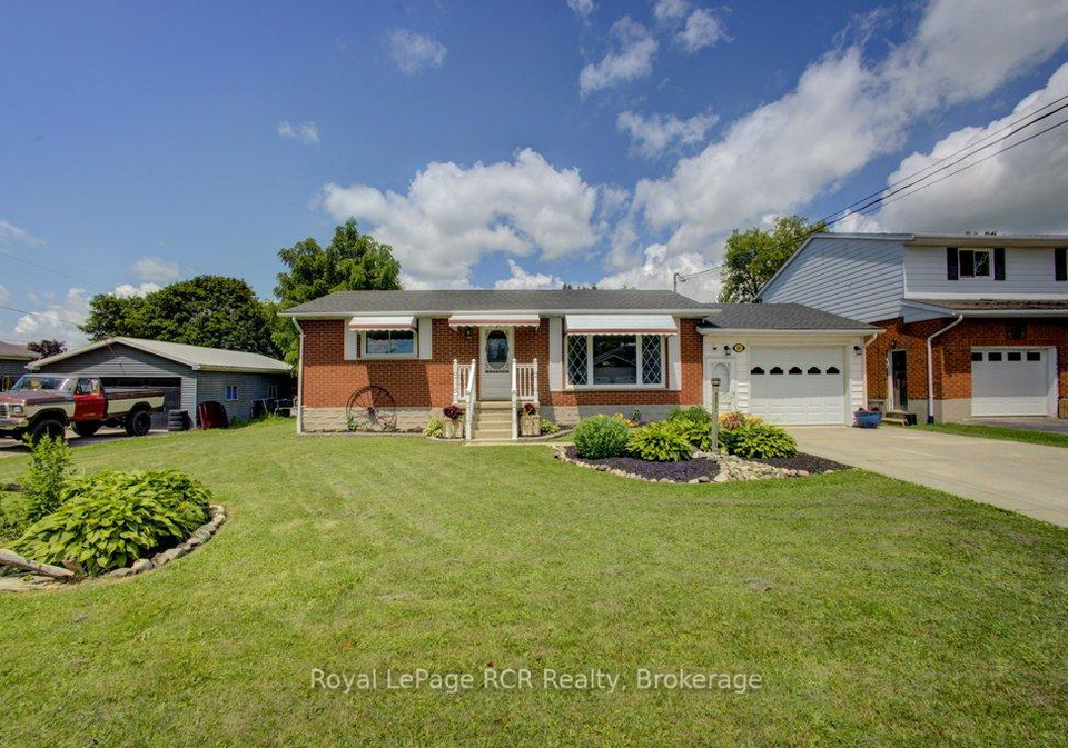 280-domville-street-wellington-north-ontario-x13676324