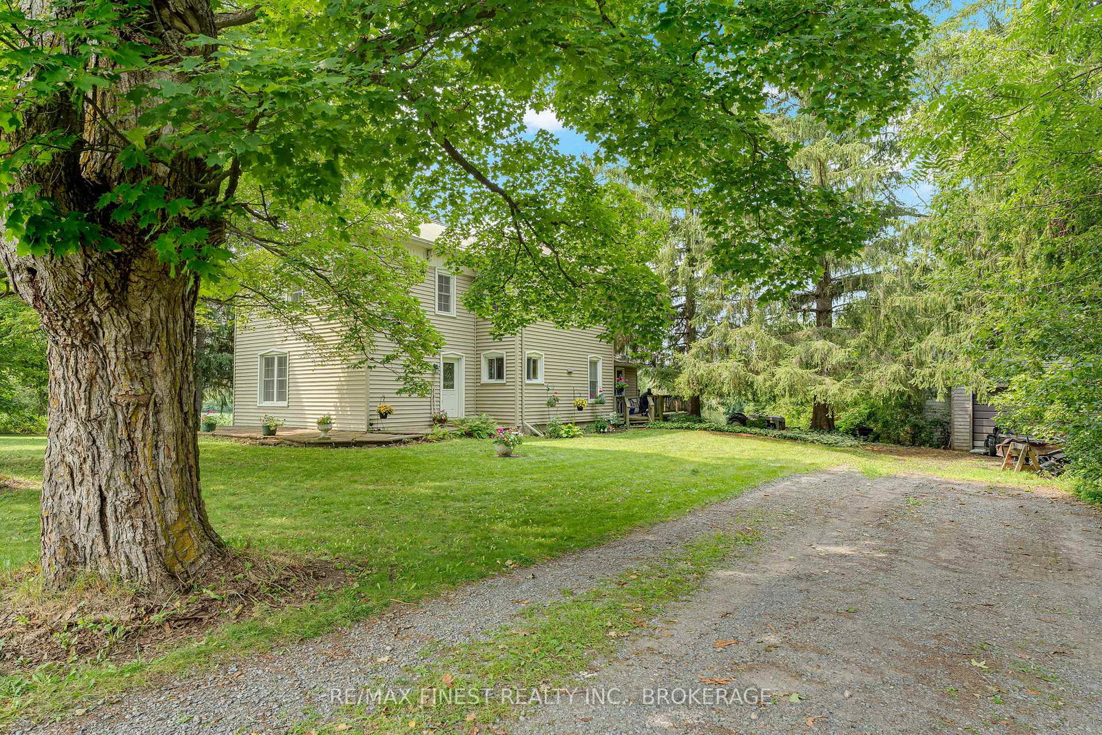 1011-lennox-and-addington-county-road-5-greater-napanee-ontario-x13676354