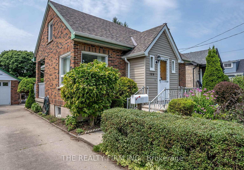 123-elliott-street-london-east-ontario-x13676392