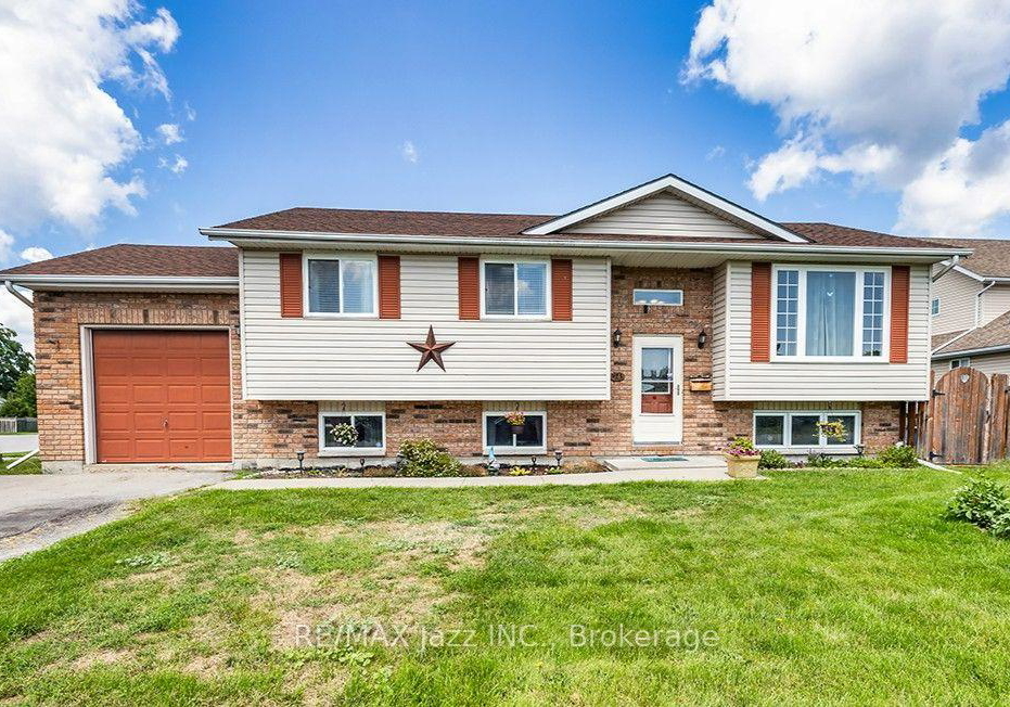 24-glenn-drive-quinte-west-ontario-x13676394