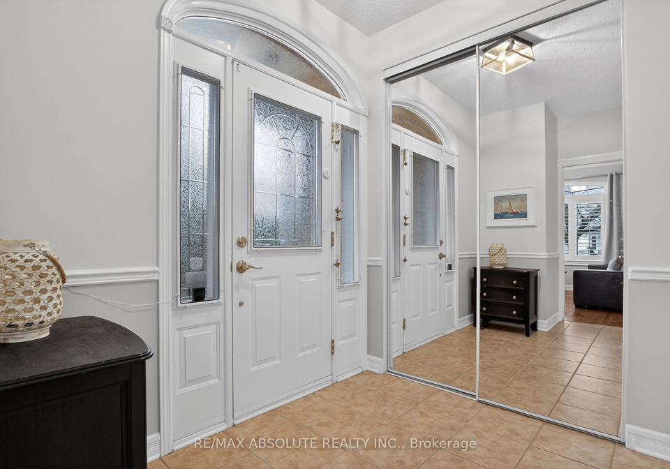 19-goldora-private-kanata-ontario-x13676488