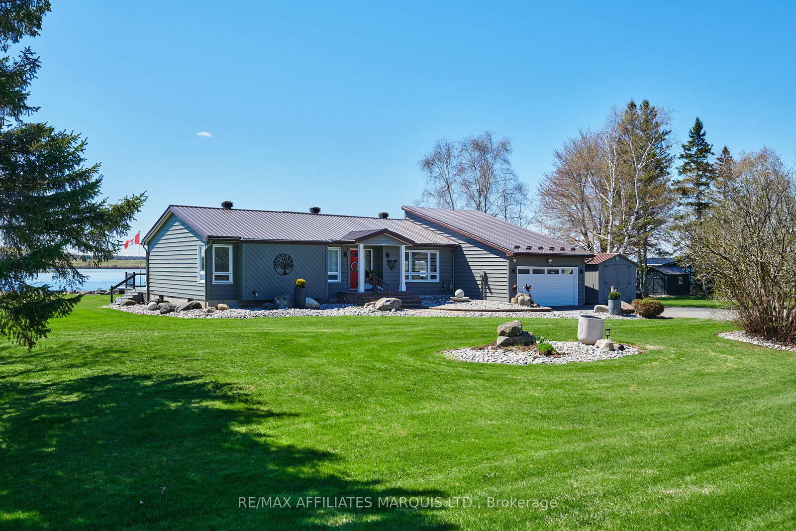 11728-lakeshore-drive-south-dundas-ontario-x13676504