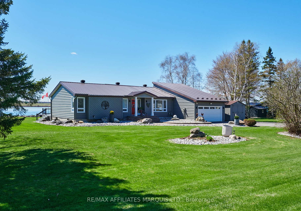 11728-lakeshore-drive-south-dundas-ontario-x13676504