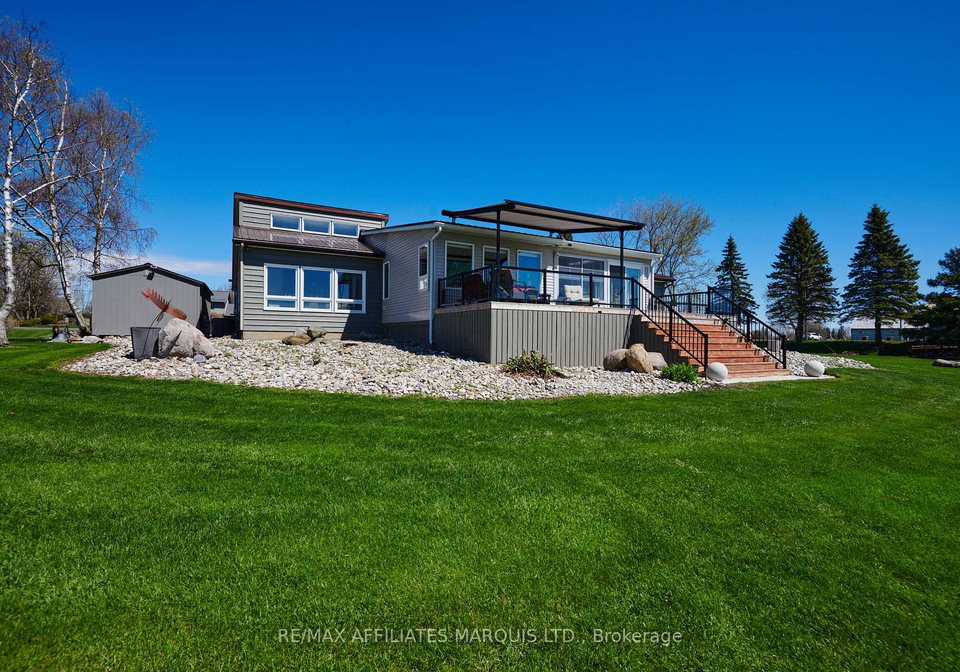 11728-lakeshore-drive-south-dundas-ontario-x13676504