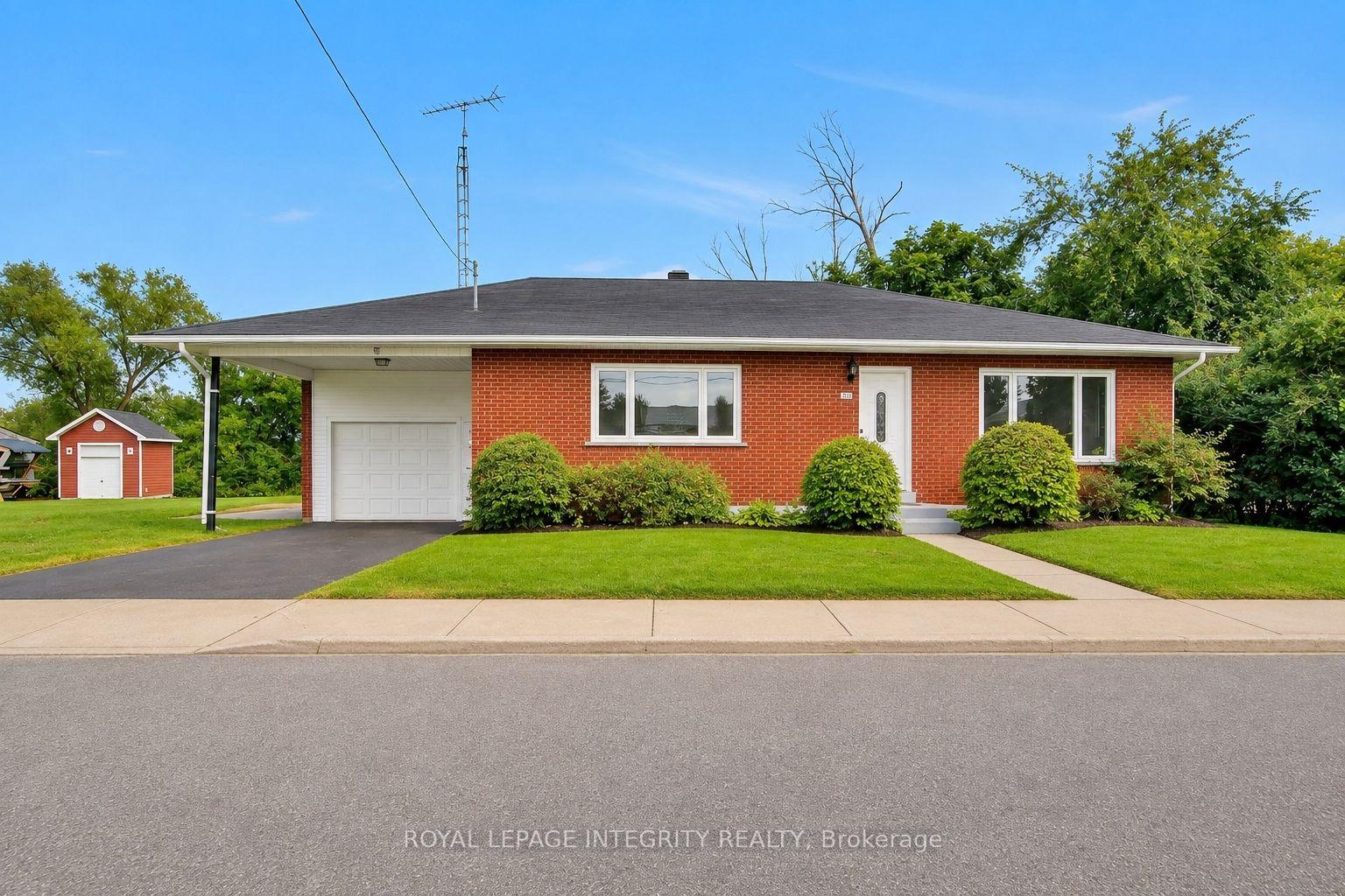 2170-lajoie-street-alfred-and-plantagenet-ontario-x13676660