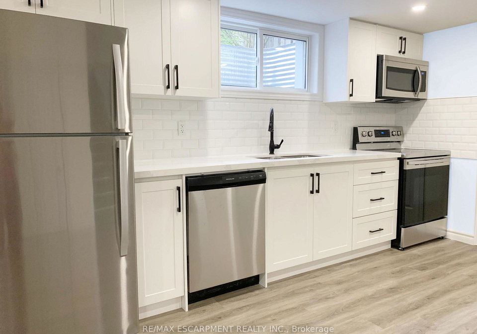 43-kanata-crescent-brantford-ontario-x13676758